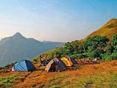 Trek and camp in munnar
